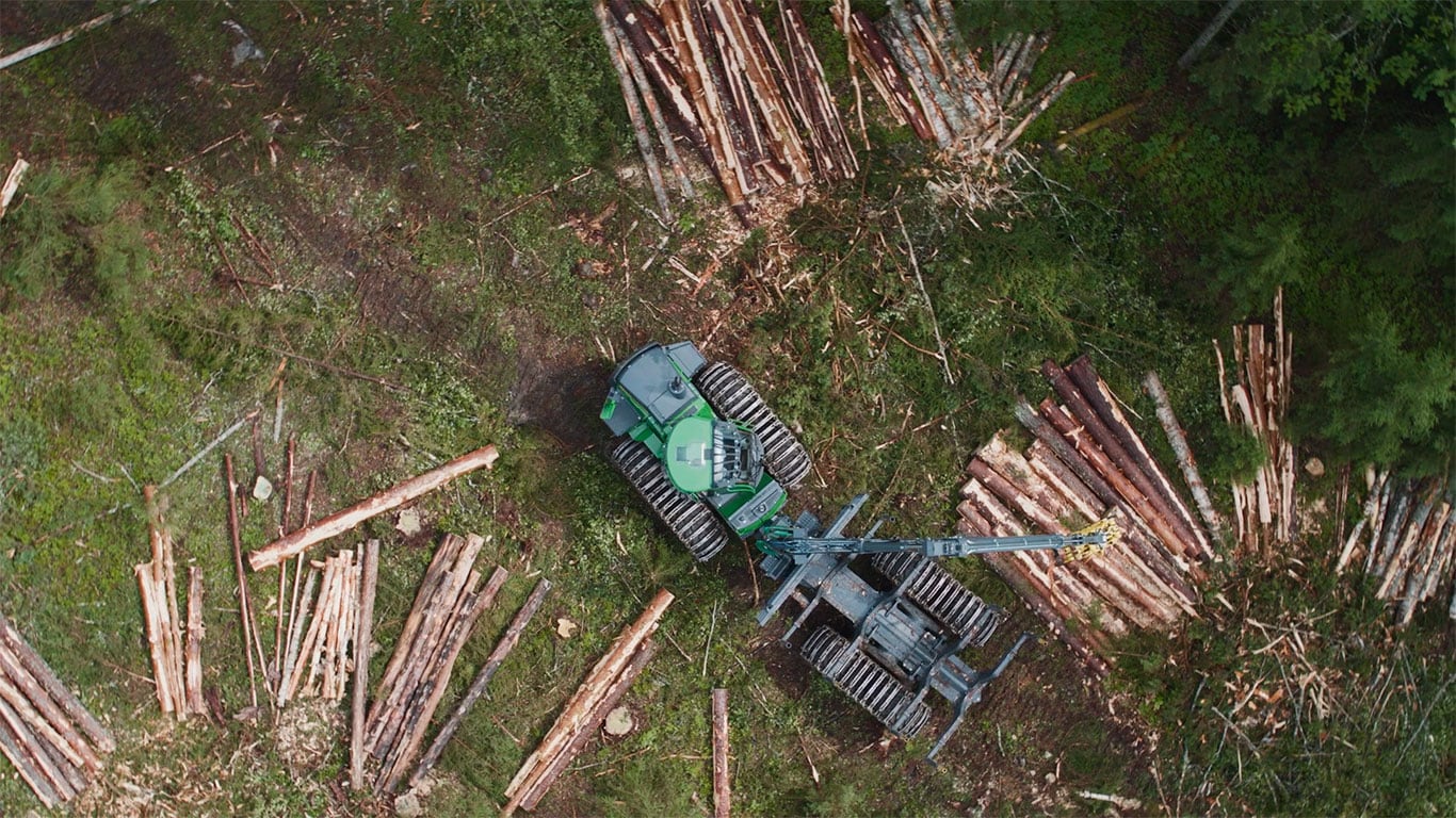 John Deere kääntyvä ja vakaava ohjaamo