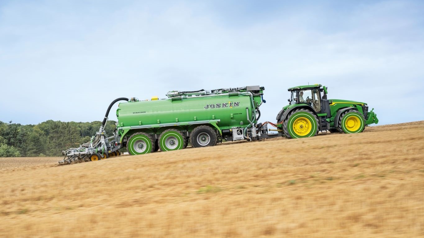 eAutoPowr nyt saatavana John Deere 8R 410:een