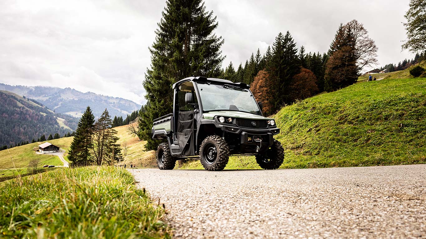 Gator-hyötyajoneuvot, XUV865M, valmis matkaan