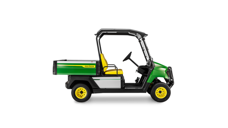 Sivunäkymä bensiinikäyttöisestä John Deere Gator GS -lava-ajoneuvosta, jossa on vihreä runko, keltaiset pyörät ja avoin ohjaamo.