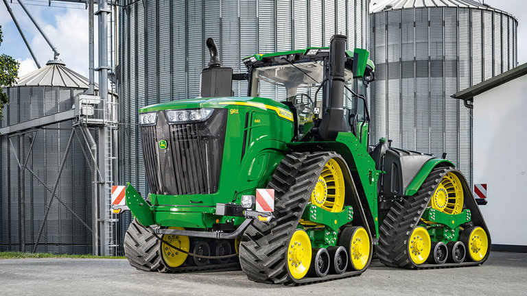 9RX-sarjan traktori l John Deere