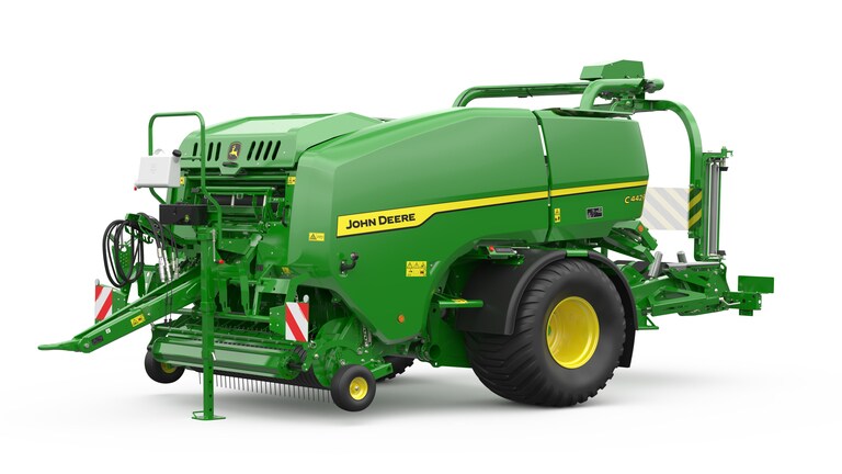 Kiinteäkammioinen käärivä C442R-paalain, jossa on yksi akseli